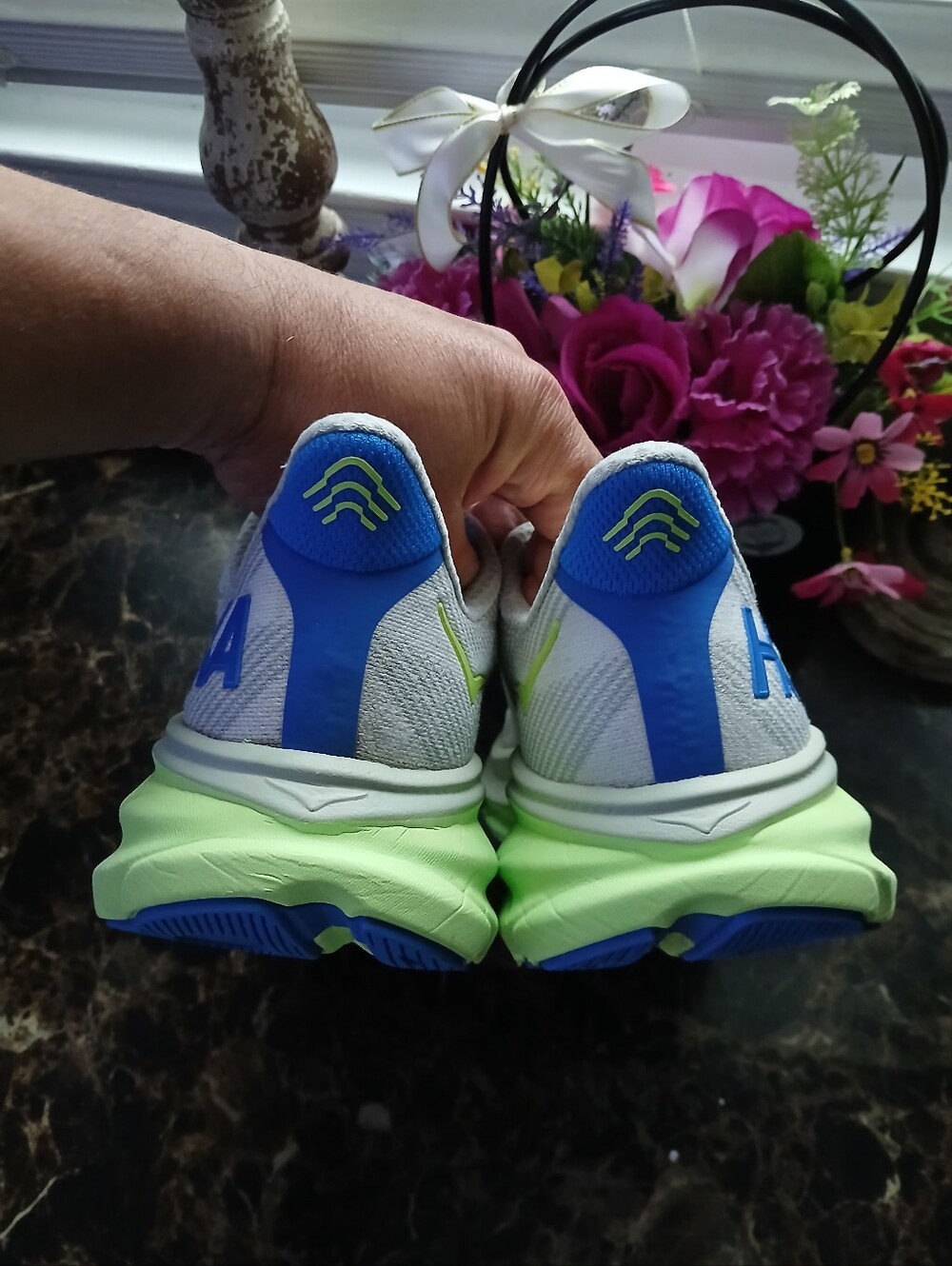 Hoka One Clifton 9 Comfort/Athletic Medical Field Shoes Size 9 Men/10.5 Women - Picture 6 of 13
